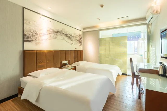 Deluxe, Twin Beds, Kaiserdom Hotel Guangzhou Airport Branch 2/2