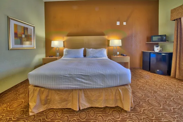 غرفة قياسية بسريرين مزدوجين لذوي الإعاقة، Holiday Inn Express & Suites Lubbock Southwest - Wolfforth 3/6