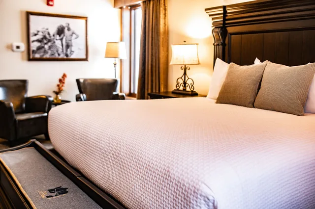 غرفة غراند بسرير كينج، Elk Country Inn 1/4