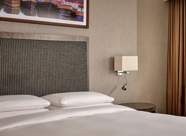Executive, Suite, King Bed, Club Lounge Access, Hyatt Regency Birmingham 2/3