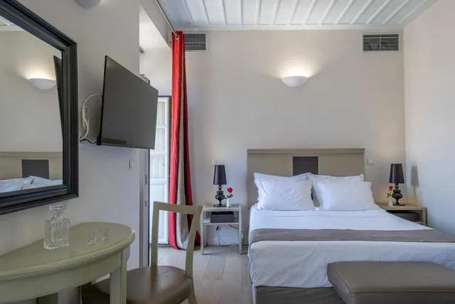 Superior, Double or Twin Bed, Grand Sarai Nafplio 6/6