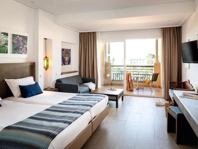 غرفة قياسية رباعية بإطلالة على الحديقة، Royal Kenz Thalasso & SPA 1/1