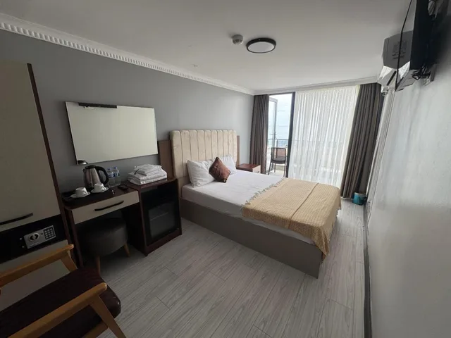 غرفة ديلوكس بسرير مزدوج بإطلالة على البحر، Airport Kumsal Otel 2/10