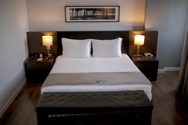 غرفة ديلوكس بسرير مزدوج، Golden Tulip Porto Vitoria 5/9