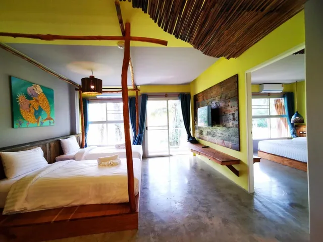 غرفة عائلية، Dugong Village 3/6