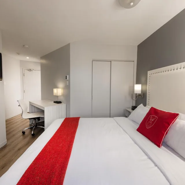 Budget, King Bed, Hotel Du Nord 1/8
