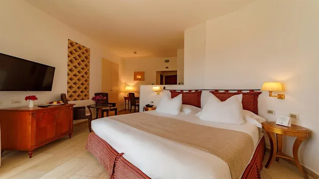 غرفة بريستيج بسرير كوين بإطلالة على البحر بشرفة، Alberi del Paradiso Hotel 1/9