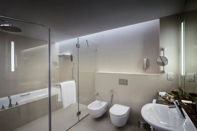 Basic, Residence, Studio, King Bed, Bab Al Qasr Residence 5/8