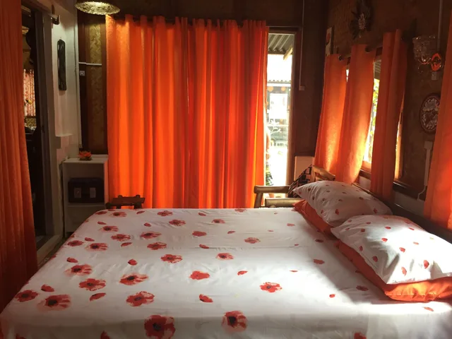 غرفة ديلوكس بسرير كوين بحمام خاص، Lala Panzi Bed And Breakfast 4/7