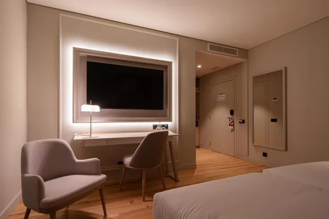 غرفة فاخرة بريفيليج بسرير مزدوج، Mercure Ponta Delgada Azores 3/6