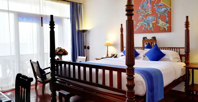 Room, King Bed, Sea View, Brunton Boatyard 3/8
