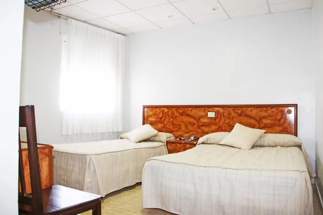 غرفة ثلاثية، Trabuco Hotel 1/6
