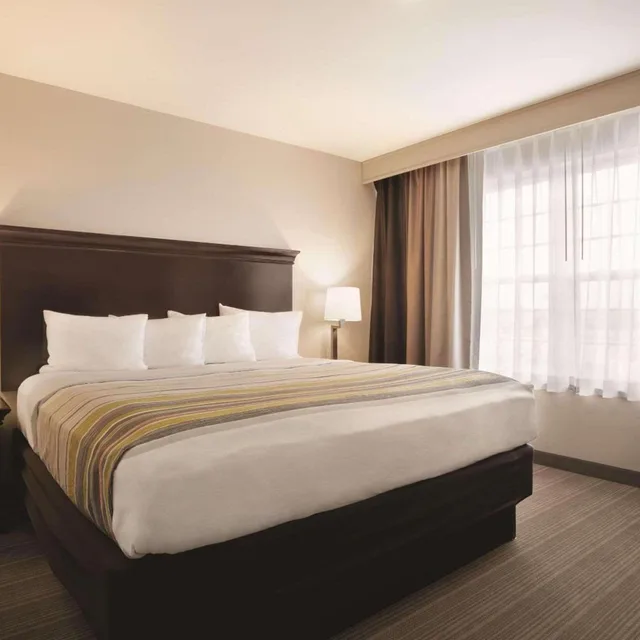 استوديو بسرير كينج مع أريكة، Country Inn & Suites By Radisson, Bowling Green, KY 4/9