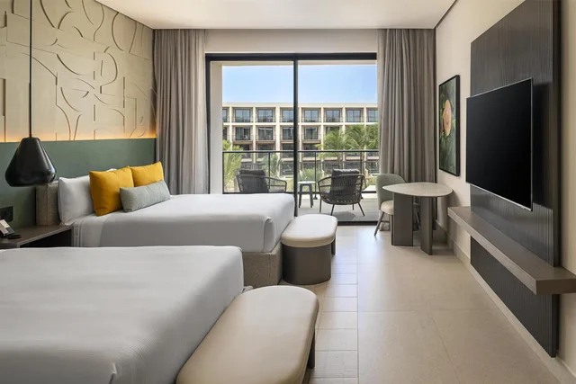 Connecting, 1 King and 2 Queen Beds, Tropical View، Zemi Miches Punta Cana All-Inclusive Resort, Curio by Hilton 4/7