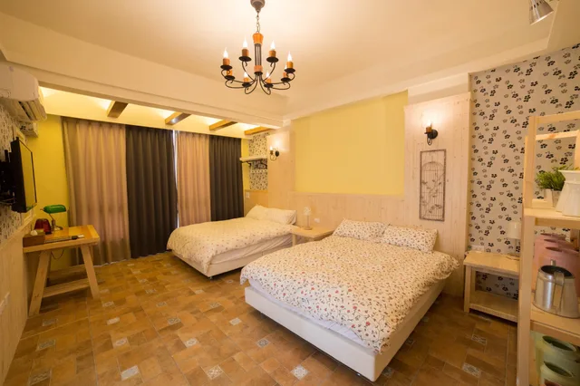 Sunshine, Twin Beds, 2 Double Beds، Oia Cafe B&amp;B 1/1