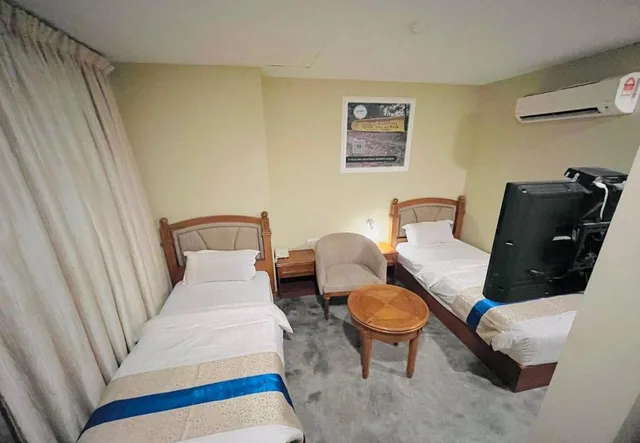غرفة قياسية بسريرين منفصلين، Oyo 517 Aladdin Hotel 4/5