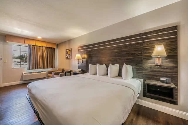 غرفة قياسية بسرير كوين لذوي الإعاقة، Best Western Inn Of Jasper 3/8
