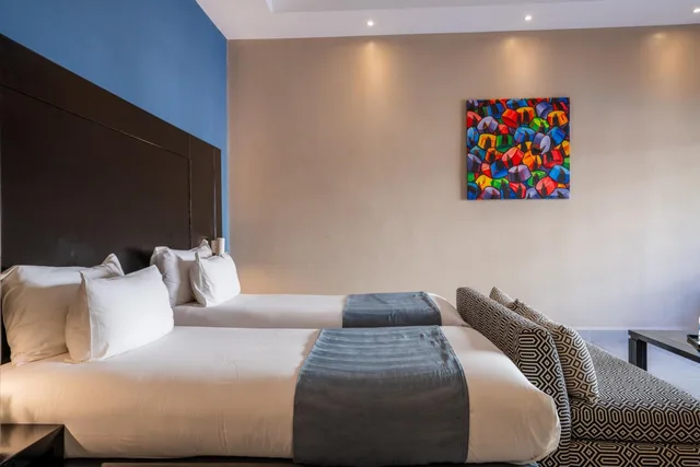 غرفة بسريرين منفصلين بإطلالة على المسبح، Kech Boutique Hotel and Spa 9/10
