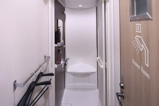 Female Dorm, Upper, Cabin, Single Bed, Global Cabin Yokohamachukagai 2/3