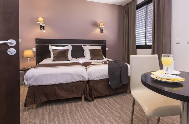 1 Bedroom, Apartment, Twin Beds, Sofa, Zenitude Hotel Residences Swiss Apparthotels Ferney Voltaire 1/1