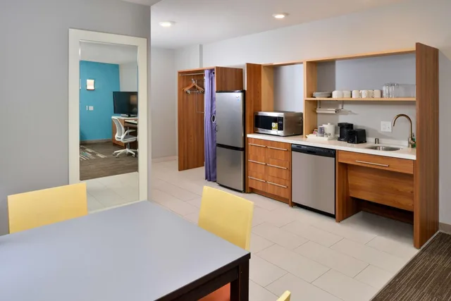 جناح بسرير كينج مع أريكة لذوي الإعاقة، Home2 Suites By Hilton Portland Hillsboro Or 2/2