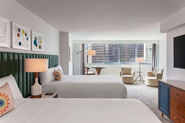 غرفة بسريرين كوين بإطلالة على المدينة، The Royal Sonesta Chicago Downtown 3/4