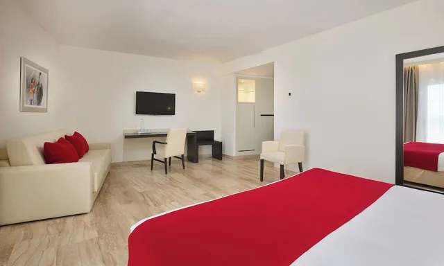 جناح جونيور بثلاثة أسرّة بشرفة، Grupotel Taurus Park 3/4