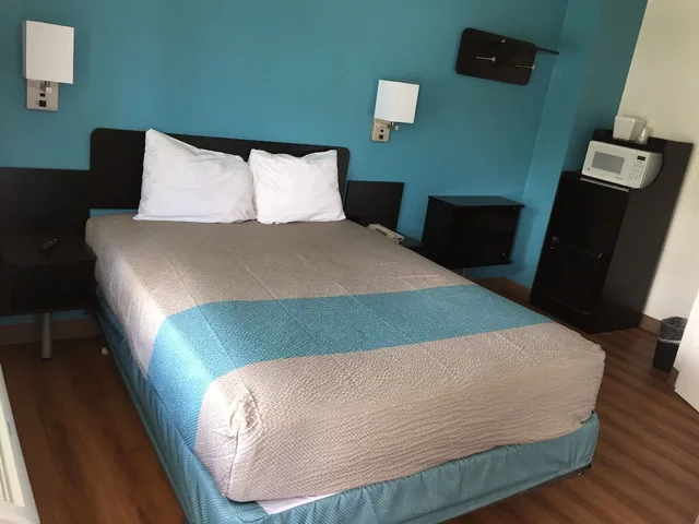 غرفة ديلوكس بسرير كوين، Motel6 Prairie Du Chien, WI 3/10