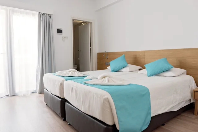 غرفة بسريرين منفصلين، Pyramos Hotel 2/4
