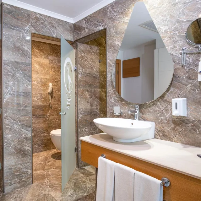 غرفة ثلاثية بإطلالة على البحر، Port Nature Luxury Resort Hotel and Spa 8/9