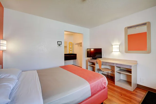 غرفة بسرير مزدوج لذوي الإعاقة، Motel6 Southington, CT - Hartford 3/10
