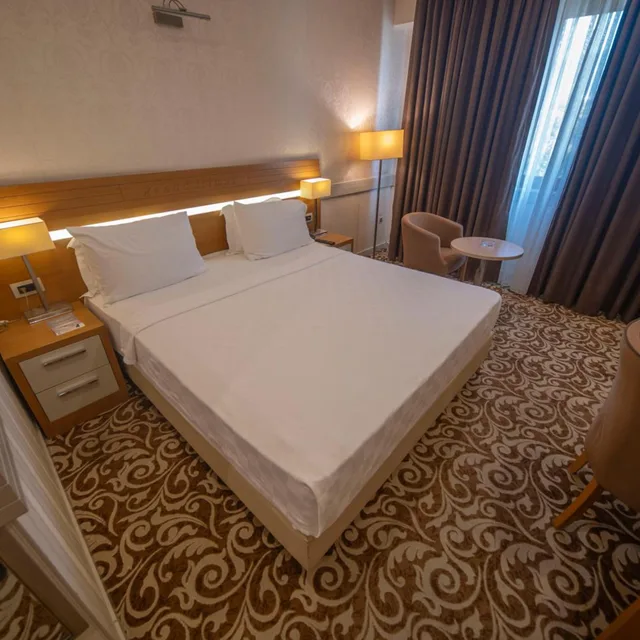 Deluxe, Double Bed, Grand Itimat Hotel 2/10