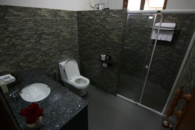غرفة ديلوكس بسرير كينج، Little Teak Home Stay 1/1