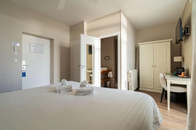 غرفة بريستيج بإطلالة على البحر بشرفة، Best Western Hotel De La Plage 4/7