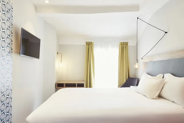 غرفة سوبيريور بسرير كوين، Maison Montgrand Marseille Vieux Port 1/4