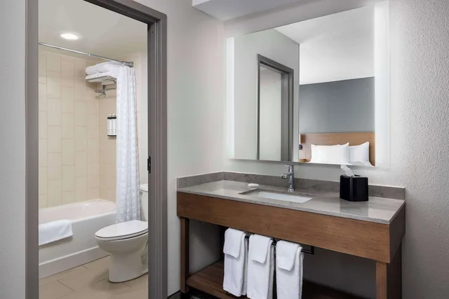 غرفة بسريرين مزدوجين في طابق مرتفع، Hyatt Place Tempe/Phoenix Airport 3/4
