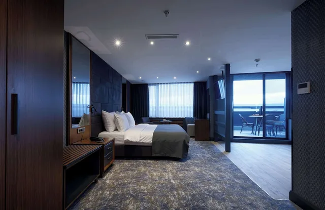 جناح جونيور بسرير كينج بشرفة، Nova Vista Eskisehir Centrum Hotel, a Member of Radisson Individuals 4/10