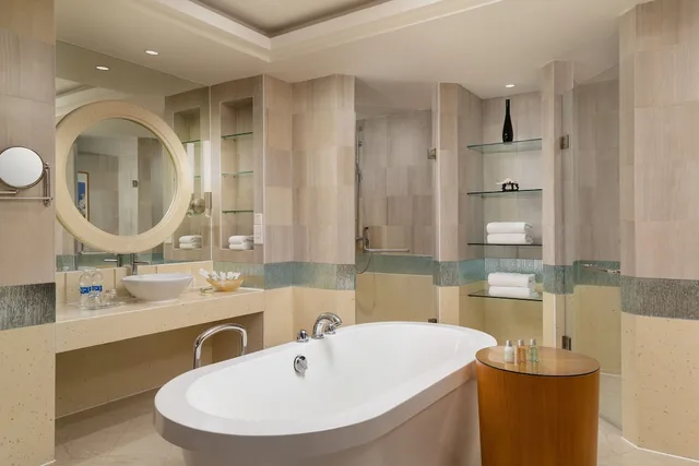 جناح كلاسيكي عائلي بسرير مزدوج، Sheraton Sanya Resort 3/4