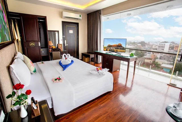 جناح بسرير كينج بشرفة، Thanh Lich 2 Hotel 1/2