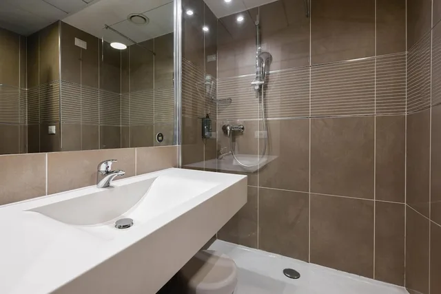 غرفة سوبيريور بسرير كوين، B&B Hotel Trento 4/4