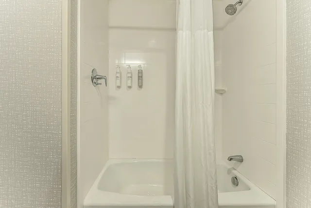 Room, 2 Queen Beds, Hampton Inn and Suites Howell 7/8