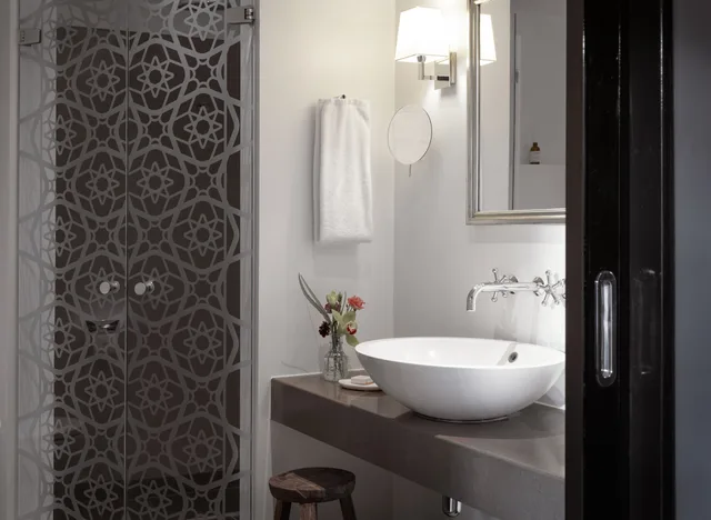 غرفة قياسية بسرير كوين، Nimb Hotel 2/3