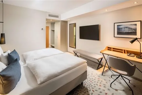 غرفة سوبيريور بسرير مزدوج، Steigenberger Hotel Bielefelder Hof 1/1