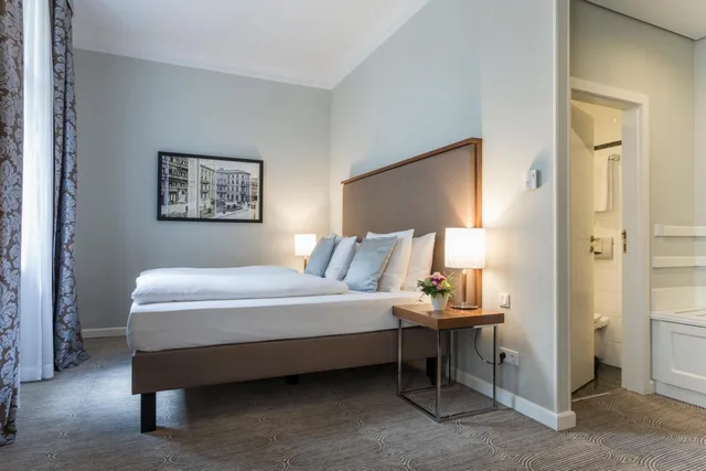 غرفة قياسية بسرير مزدوج، Radisson Sas Schwarzer Bock 1/3