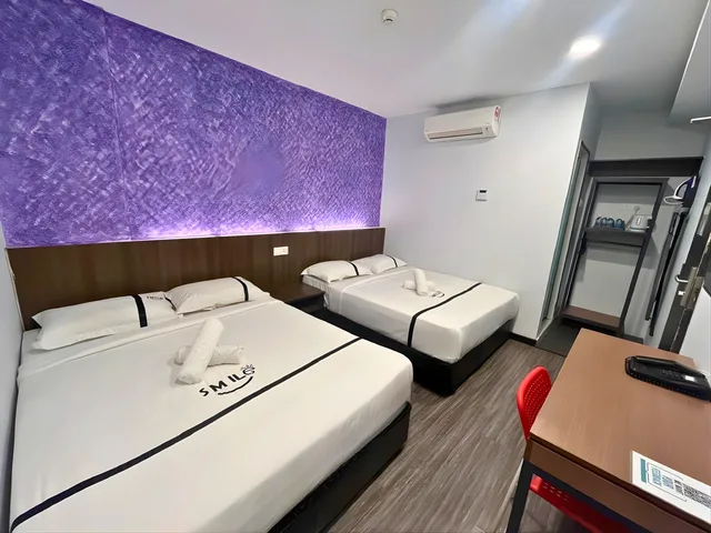 Family, 2 Queen Beds, Smile Hotel Cheras Pudu KL Kuala Lumpur 1/3