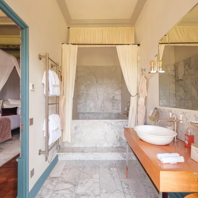 جناح بريستيج، Chateau de Fonscolombe 10/10