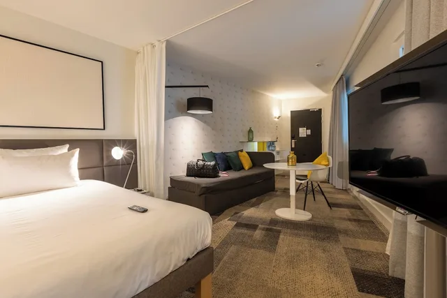 جناح تنفيذي بسرير مزدوج مع أريكة، Novotel Suites Paris Expo Porte De Versailles 5/10