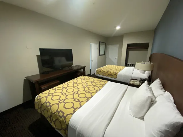 غرفة بسريرين كوين، Baymont By Wyndham Colorado Springs 3/6