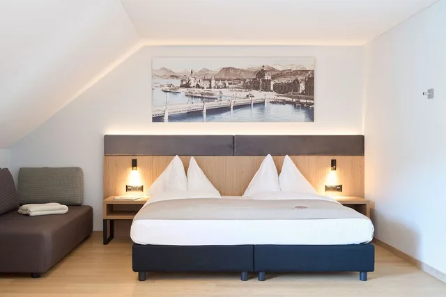 غرفة سوبيريور بسريرين منفصلين بإطلالة على البحيرة بشرفة مع أريكة، Seehotel Kastanienbaum 3/10