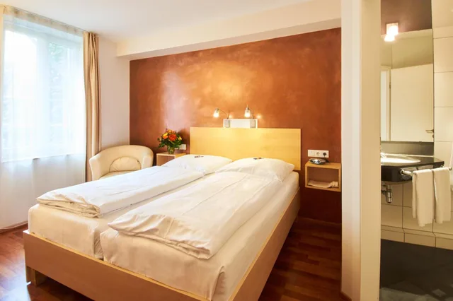 Standard, Triple, Town Hotel Wiesbaden 8/10